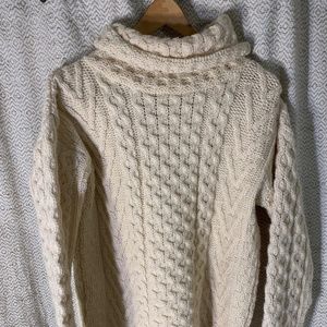Aran crafts 100% wool sweater small